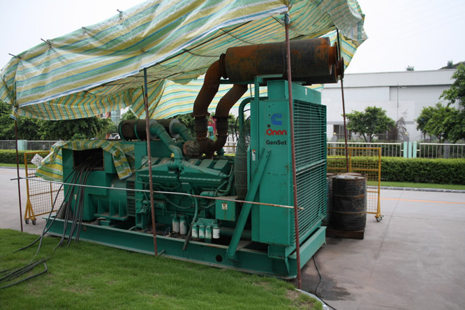 头屯河康明斯发电机租用：安全、高效、便捷！